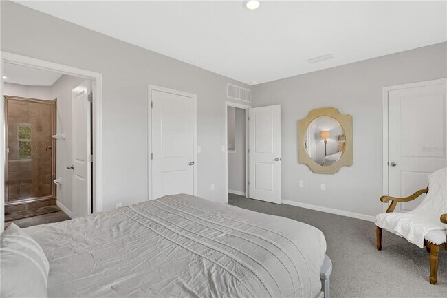 Building Photo - 8649 Daydream St