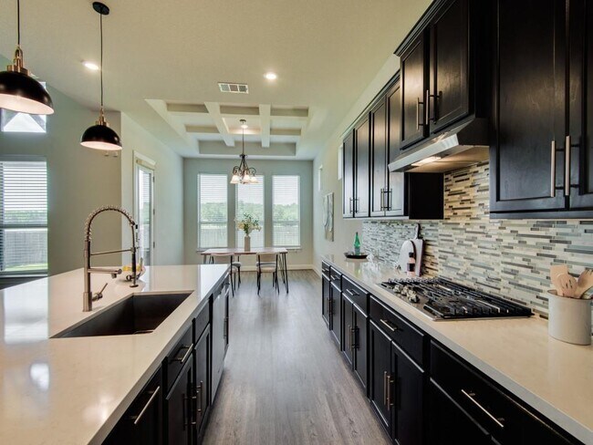 Building Photo - 204 Pulitzer Dr