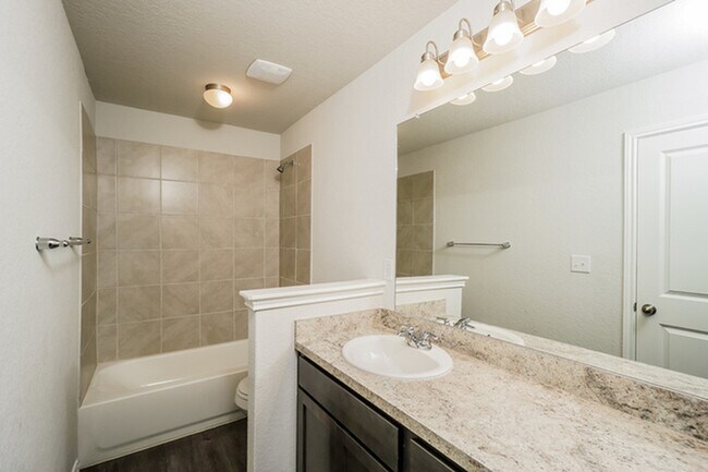 Building Photo - 9330 Green Flora Ct