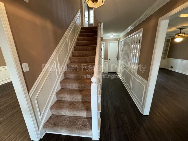 Building Photo - 2990 Summit Ridge