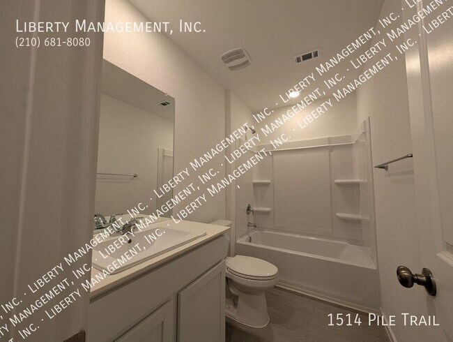 Building Photo - 1514 Pile Trl
