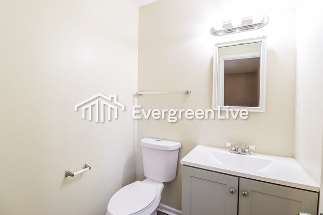 Building Photo - 6 Wagon Cir