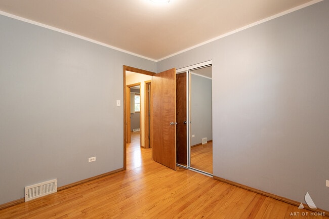 Building Photo - 9416 80th Ct