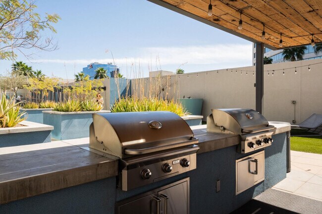 Building Photo - 3131 N Central Ave