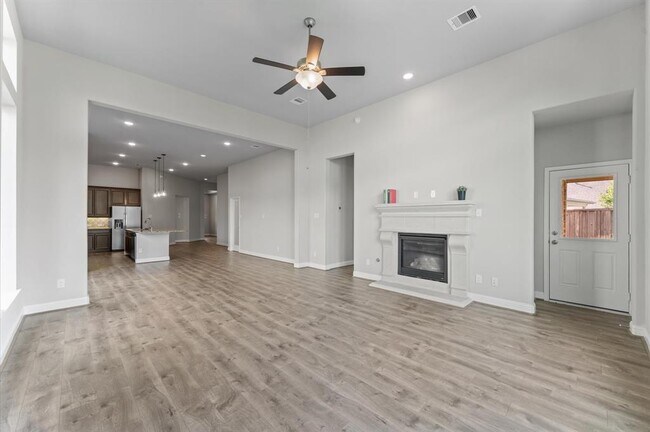 Building Photo - 130 Bloomhill Pl