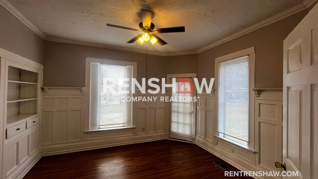 Building Photo - 1817 Edward Ave