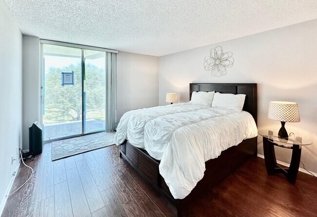 Building Photo - 5301 NW 2nd Ave