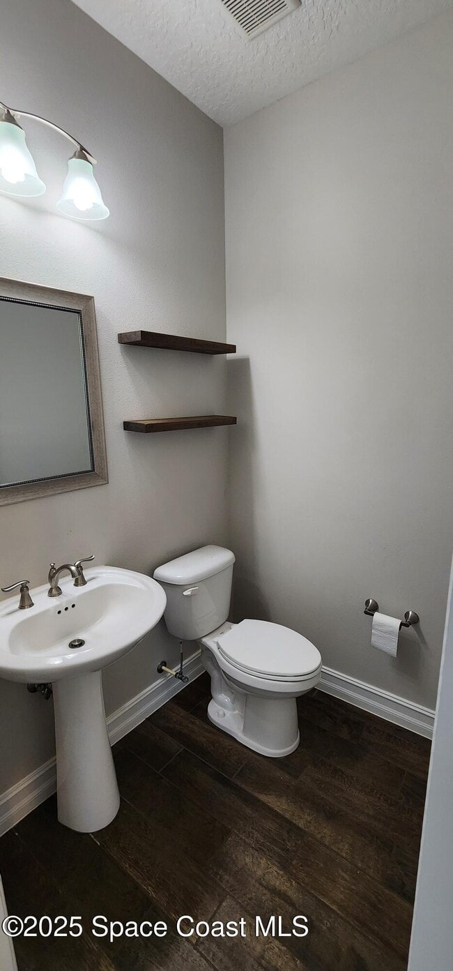 Building Photo - 3003 Trasona Dr