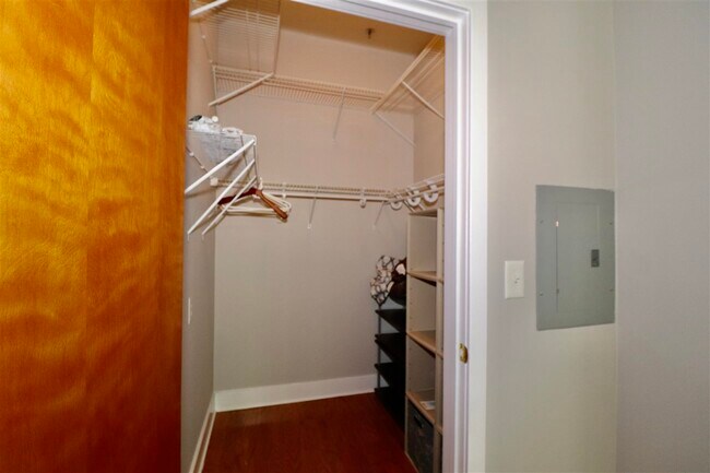 Building Photo - 61 Grand St