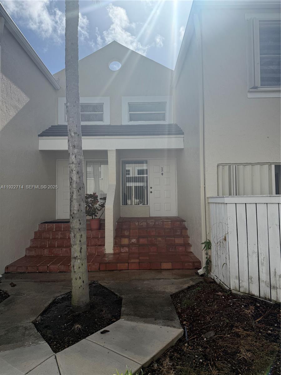 Building Photo - 6860 SW 45th Ln