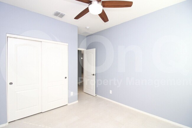 Building Photo - 2767 E Mews Rd