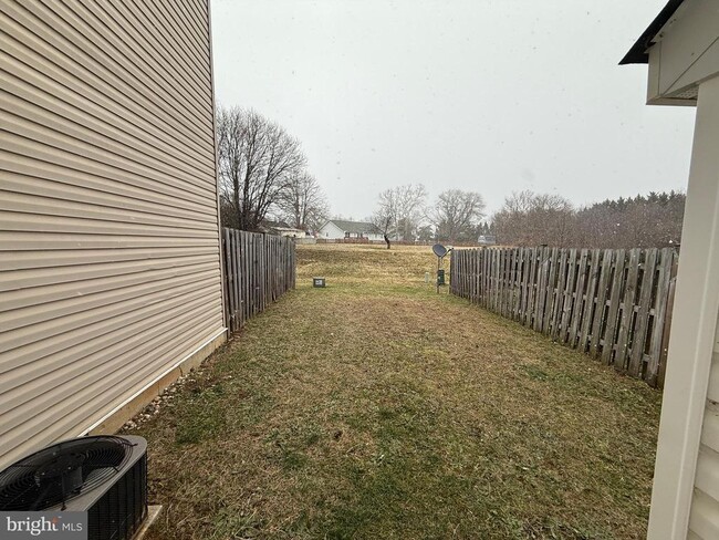 Building Photo - 7137 Wytheville Cir