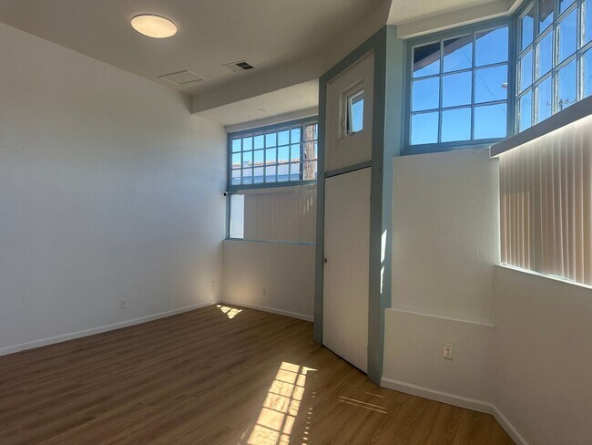 Building Photo - 2801 38th Ave