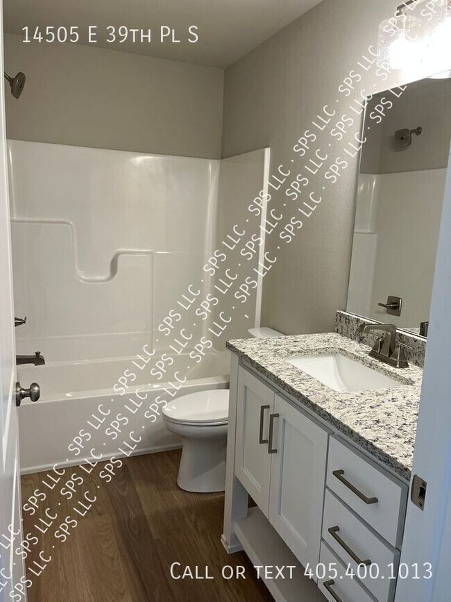 Building Photo - 14505 E 39th Pl S