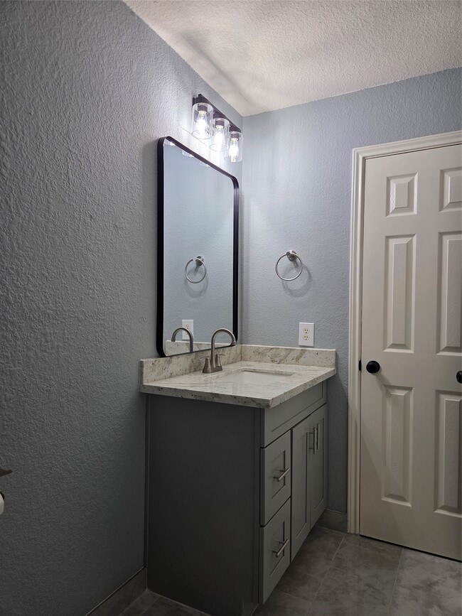 Building Photo - 9526 Heflin Colony Dr