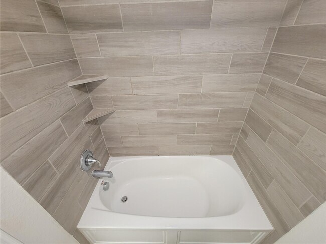 Building Photo - 28638 Monarch Cliffs Dr