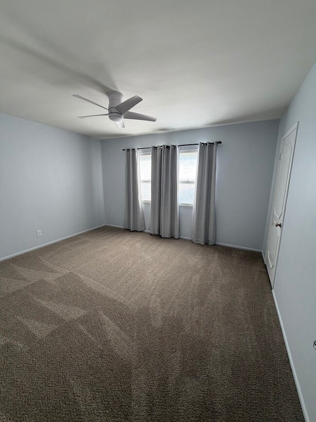 Building Photo - Beautiful single-family home in lovely Southeast Anaheim