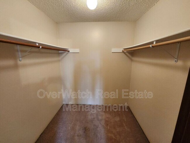 Building Photo - 8607 Corbin Dr