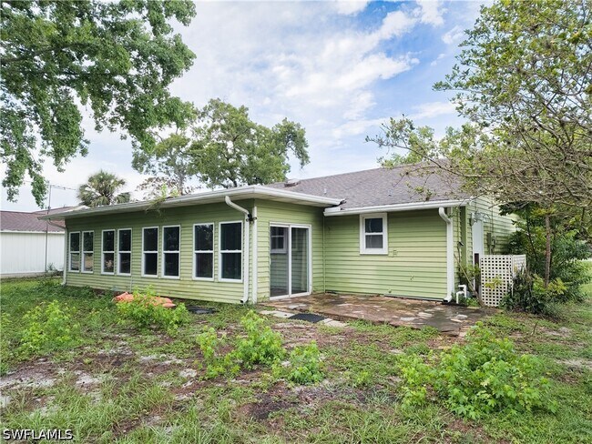 Building Photo - 7425 Galloway Rd