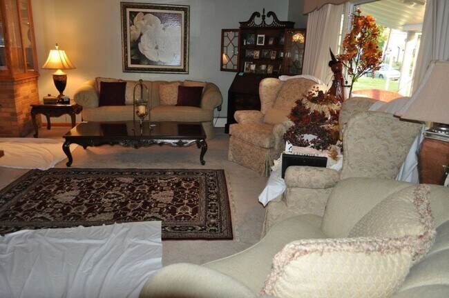 Building Photo - 317 Chestnut St