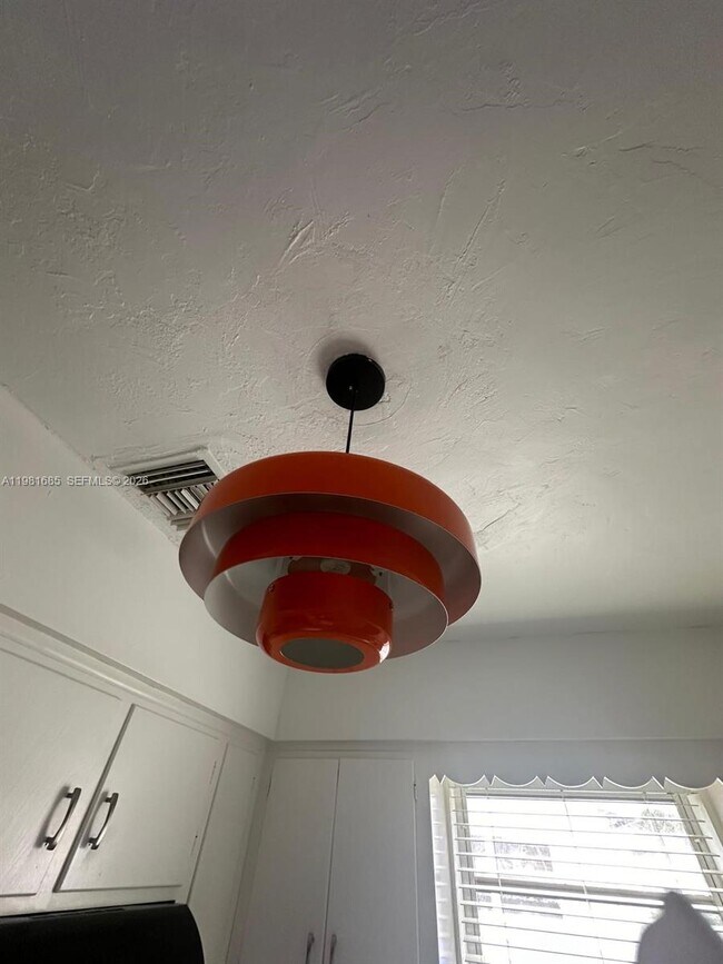 Building Photo - 6443 Perry St