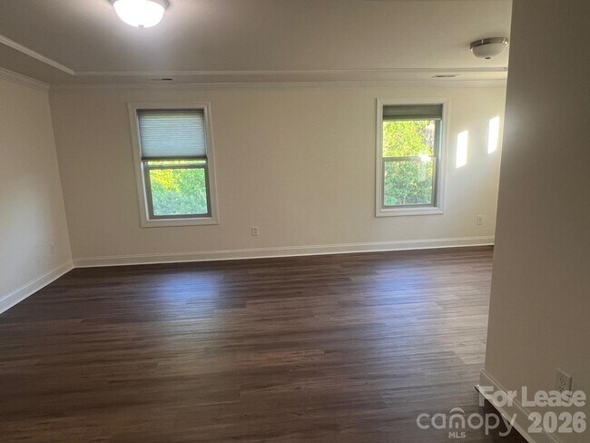 Building Photo - 11805 Clems Branch Dr