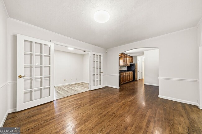 Building Photo - 3940 Hubert Dr