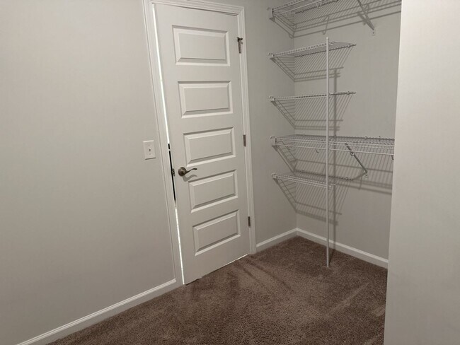 Building Photo - 5029 Castleoak Dr