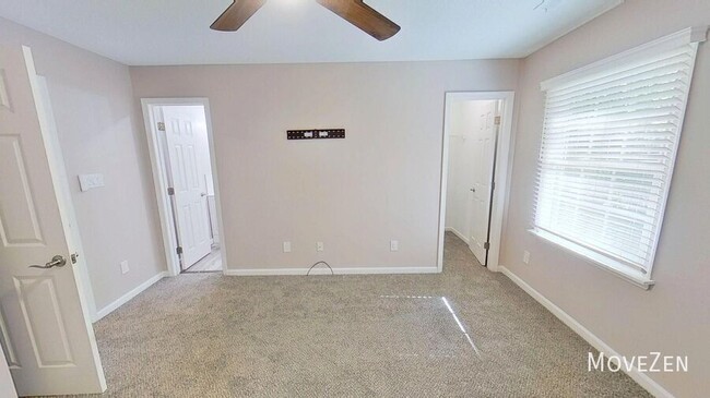 Building Photo - 4601 Kresson Pl
