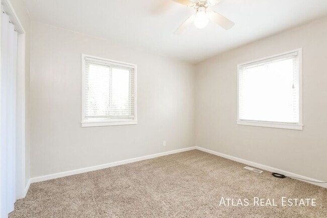 Building Photo - 1710 Hoffman Way