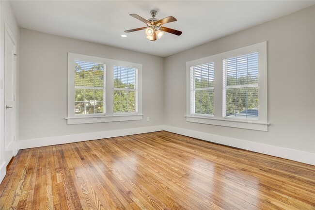 Building Photo - 4314 Bell St