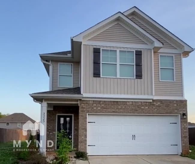 Building Photo - 3225 Northfield Ln