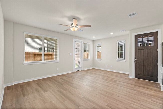 Building Photo - 10013 Rustic Charm St