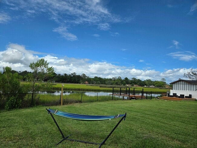 Building Photo - 2355 Ribault Scenic Dr