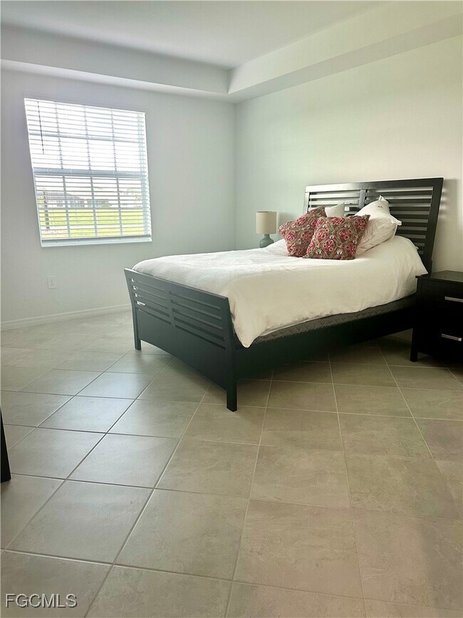 Building Photo - 20610 Hazelnut Ct