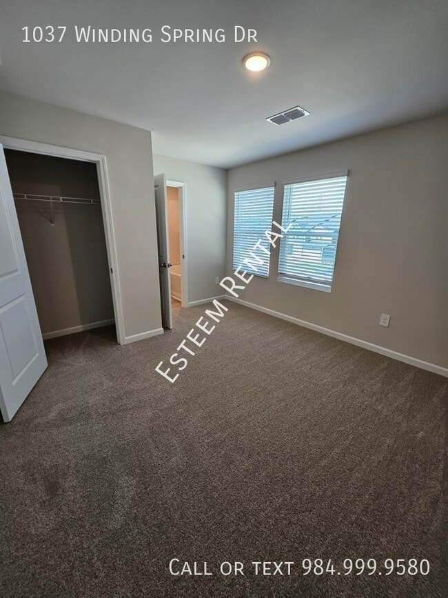 Building Photo - 1037 Winding Spg Dr