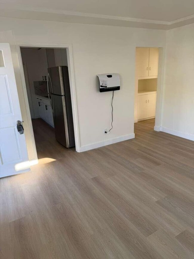 Building Photo - 5621 Mildred St