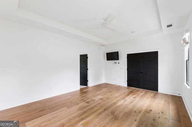 Building Photo - 98 Middle St