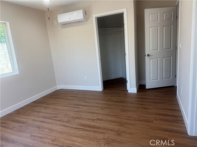 Building Photo - 7661 El Rovia Cir