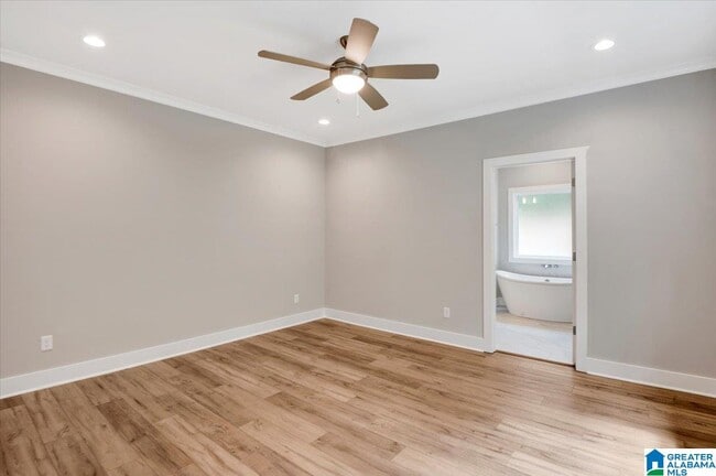 Building Photo - 725 Fallview Ct