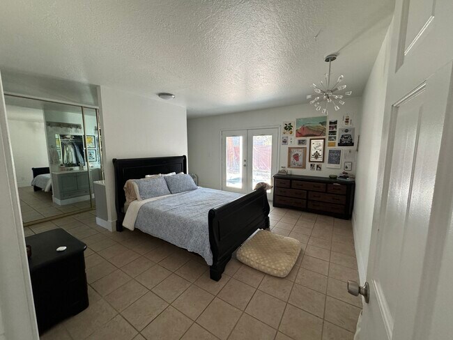 Building Photo - 225 Hunter Lake Dr