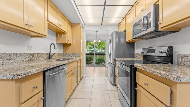 Building Photo - Beautiful Mountain Condo. 3 Bed-2Bath