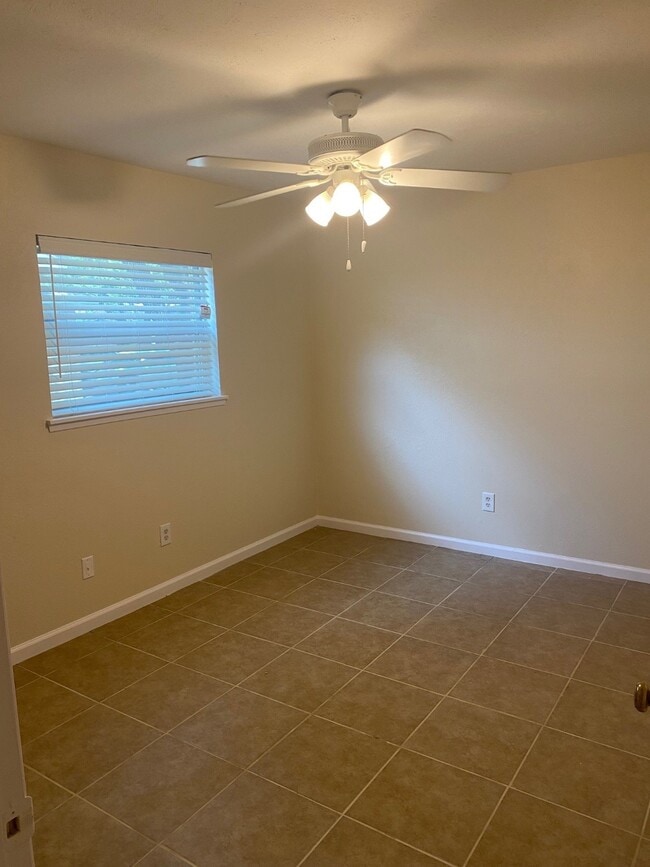 Building Photo - 6906 Gettysburg Dr