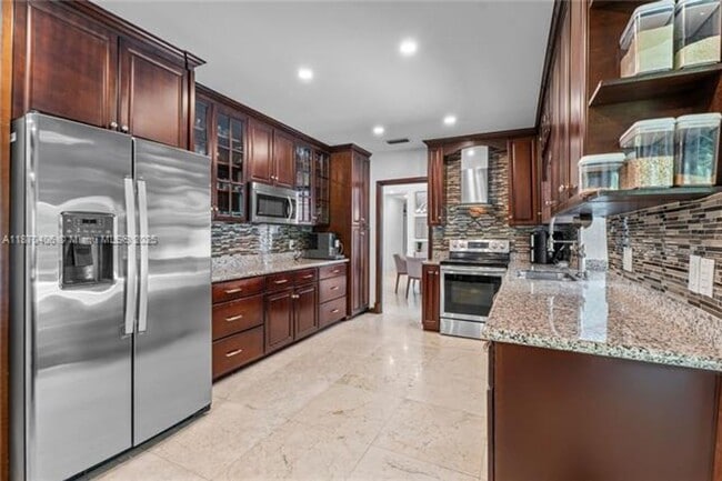 Building Photo - 12120 SW 71st Ct