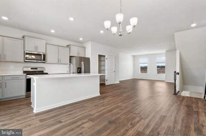 Building Photo - 7446 Fern Gully Way