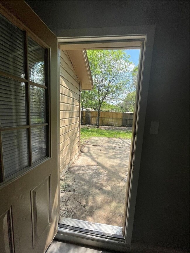 Building Photo - 3 BR/2.5BA | Newly Renovated Single Family Home | 1-Car Covered Parking | Gated backyard