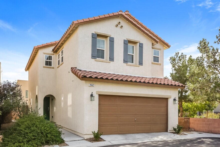 Building Photo - 7942 Bliss Hill Ct