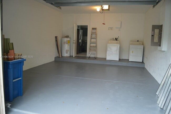 Building Photo - 3844 San Simeon Cir