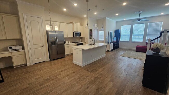 Building Photo - 3207 Cedar Dawn Ln