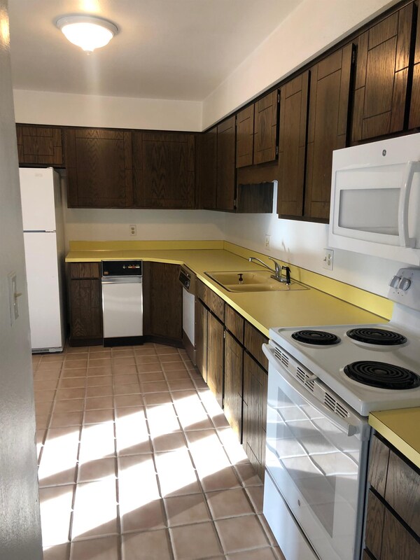 Building Photo - 3061 Reed Avenue - 3